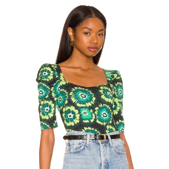 Free People Tops - FREE PEOPLE REVOLVE GREEN FLORAL PRINT CROP TOP